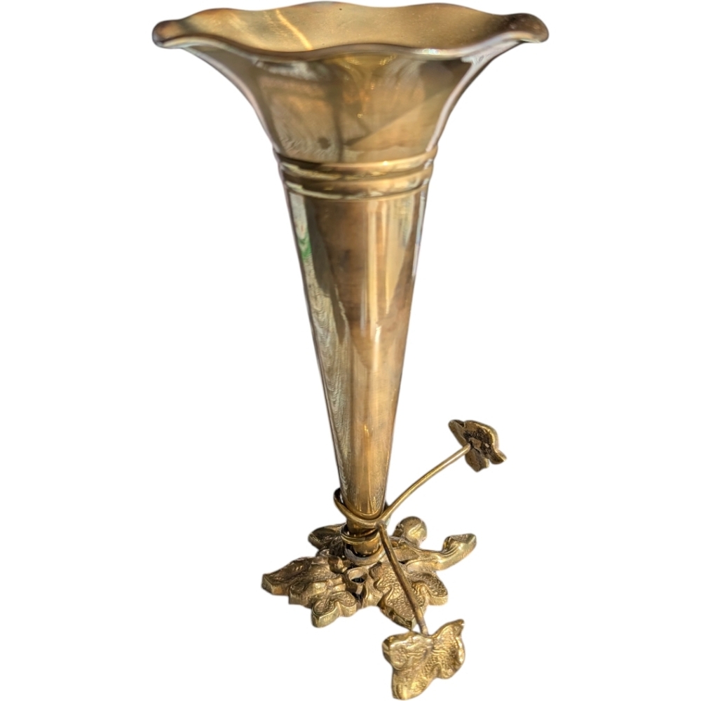 Bridal Brass Tussie